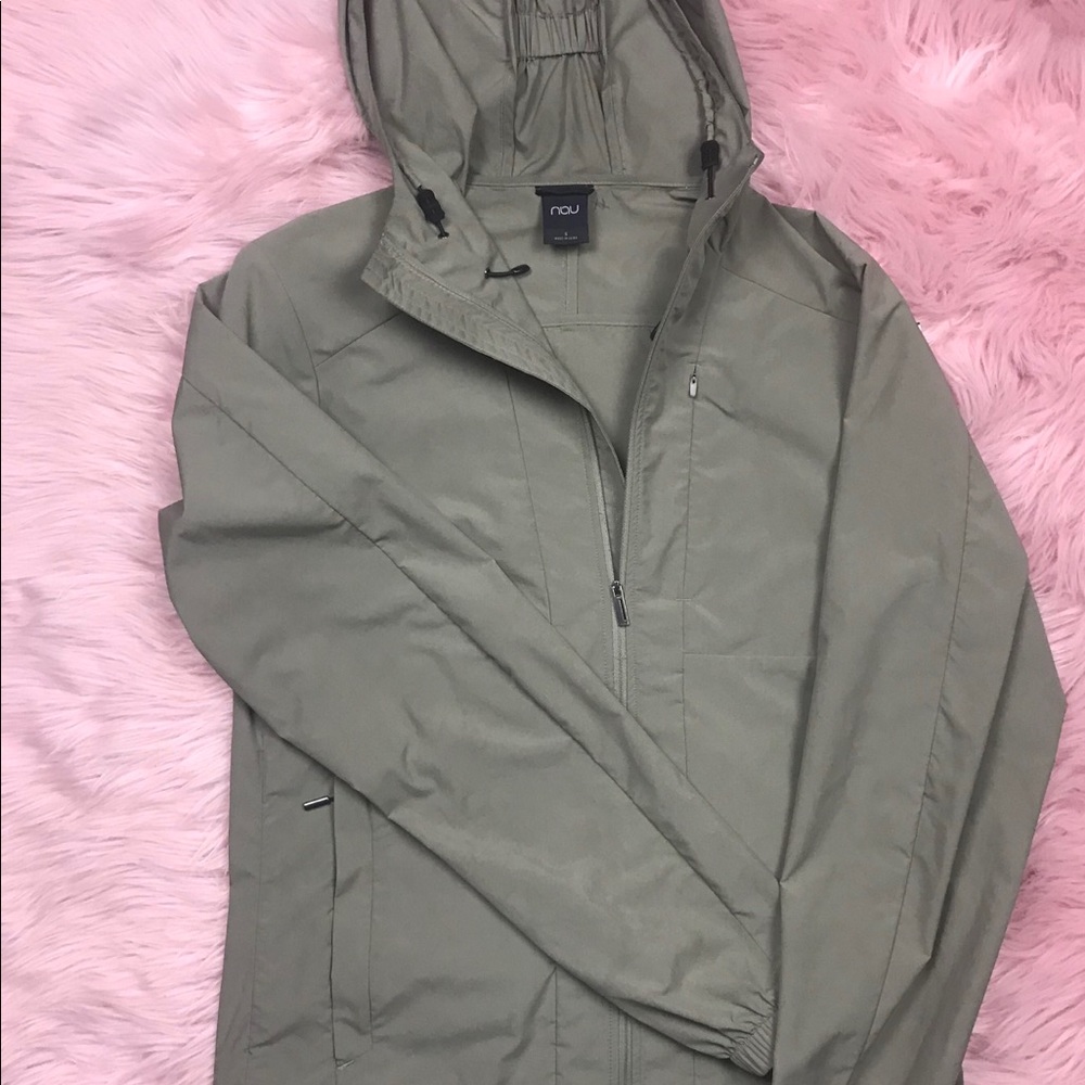 Nau Lightweight Windbreaker